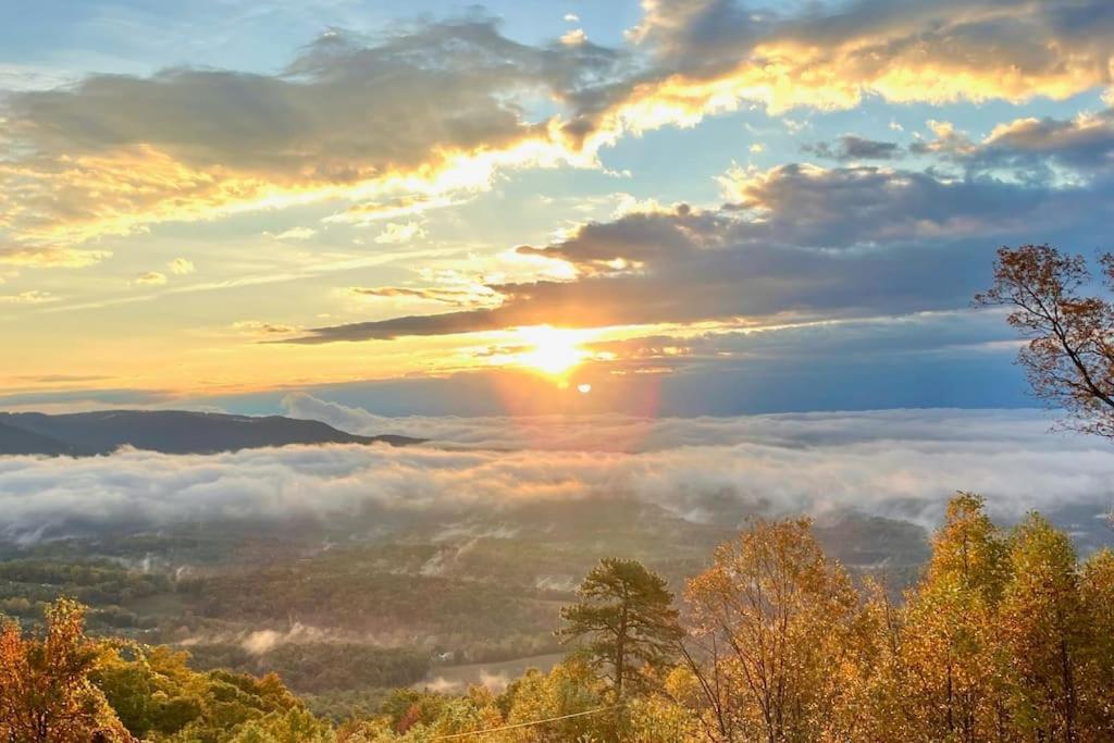 Blue Ridge Parkway Panoramic Paradise-60 Mile View Fancy Gap Dış mekan fotoğraf